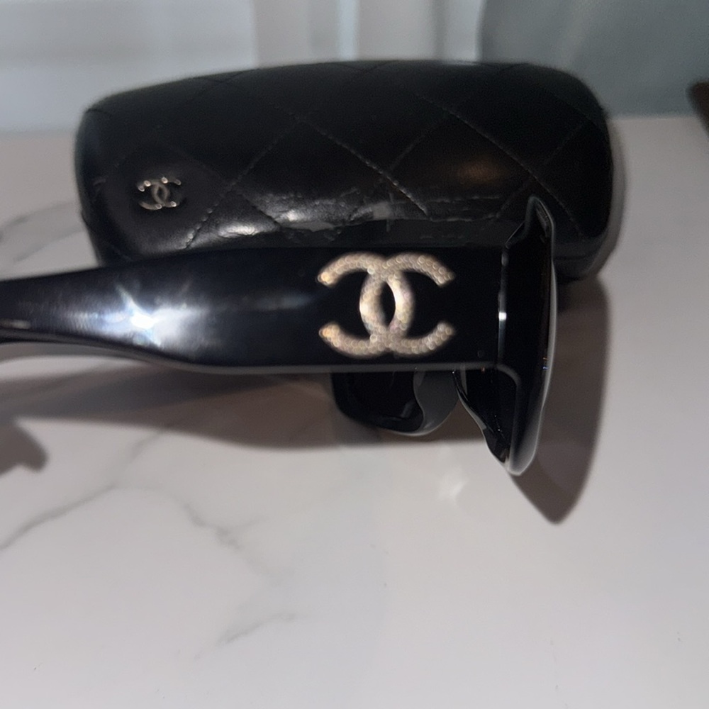 Chanel Black Women’s Sunglasses - Picture 12 of 13